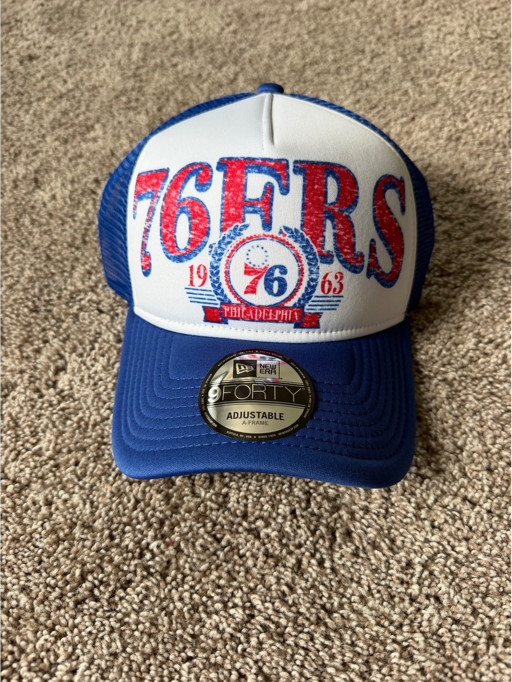 New Era Philadelphia 76ers Adjustable Mesh Snapback Hat